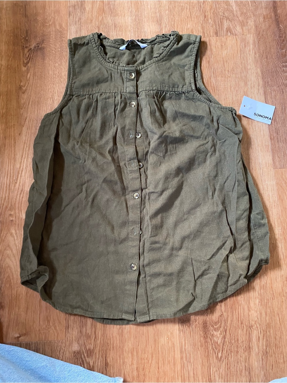 Sonoma Olive Green Sleeveless Button-Front Blouse